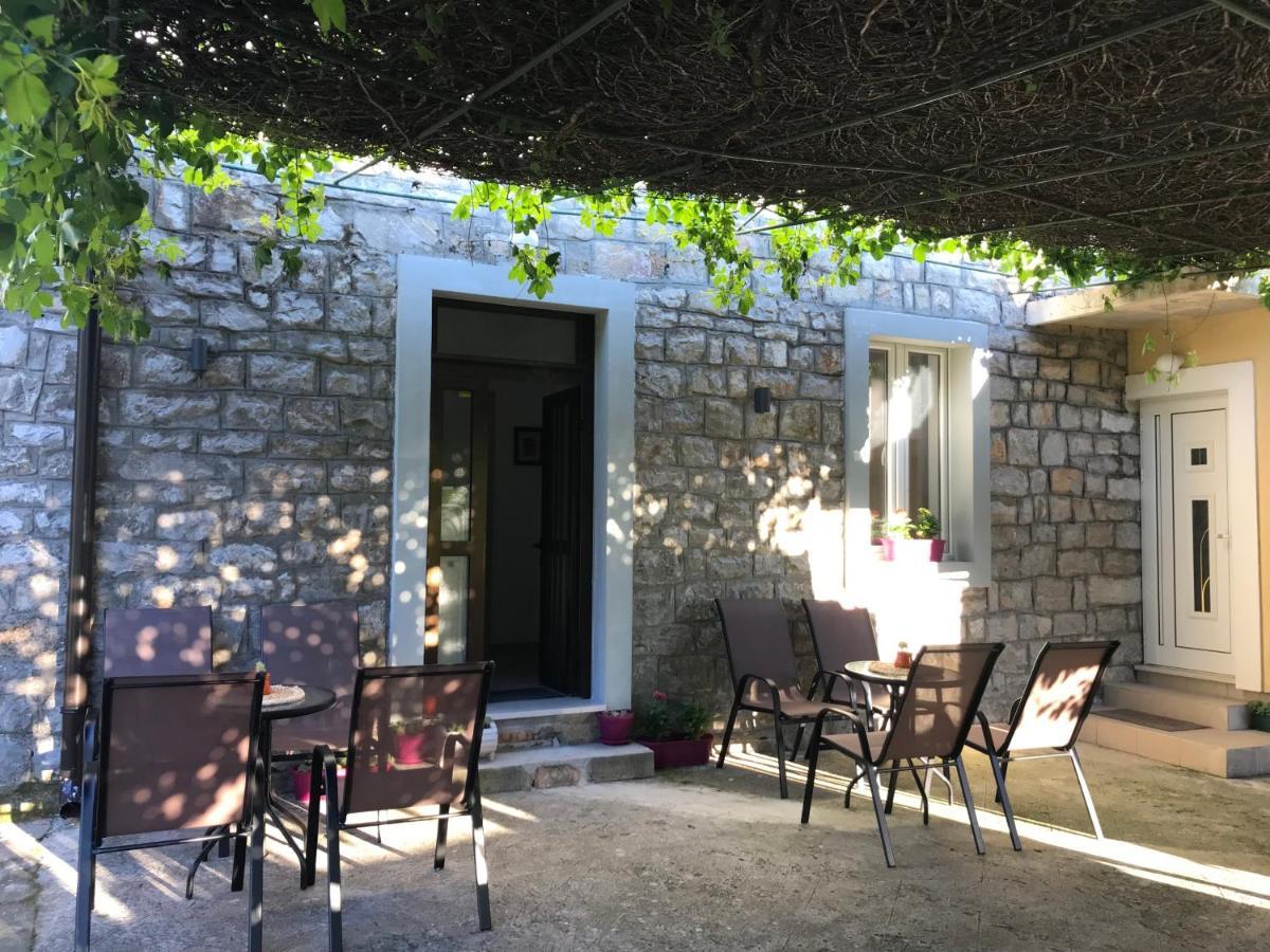 Etno Village Mihailovic III Kuti Exterior photo